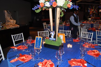 Mets Metropolitan_Hospitality_BM_Baseball_Setting_(1)