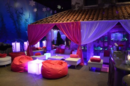 Mitzvah Lounge decor