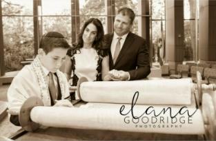 Get to Know Elana Goodridge: Award Winning Bar Bat Mitzvah Photographer